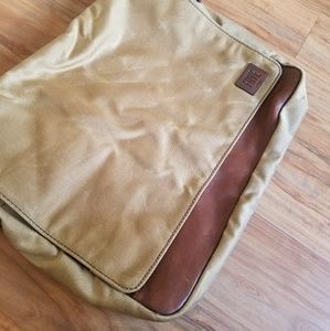 frye carter messenger bag
